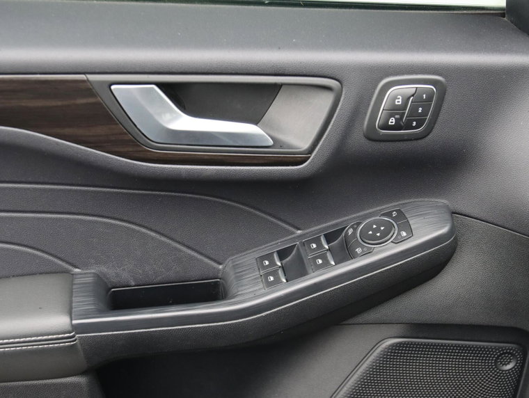 Vehicle Image 38