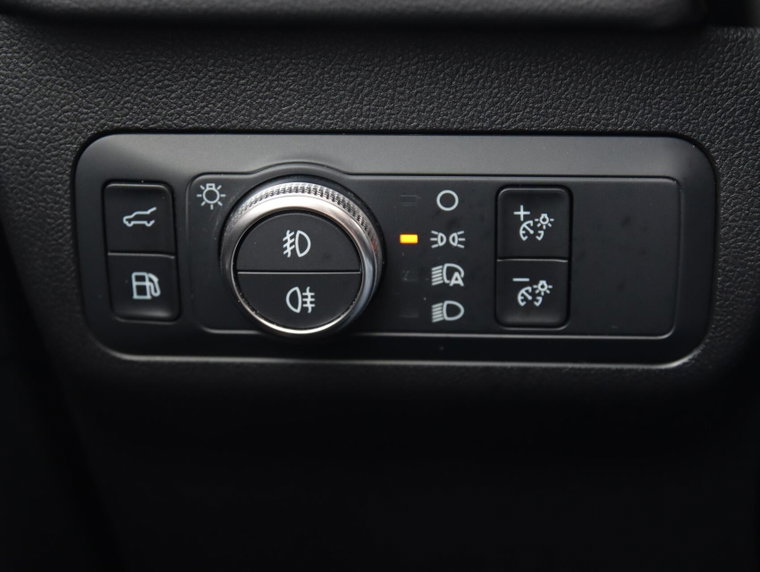 Vehicle Image 40