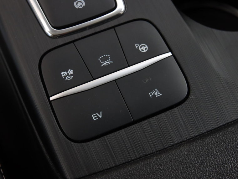 Vehicle Image 48