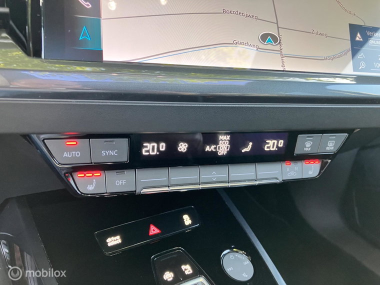 Vehicle Image 29
