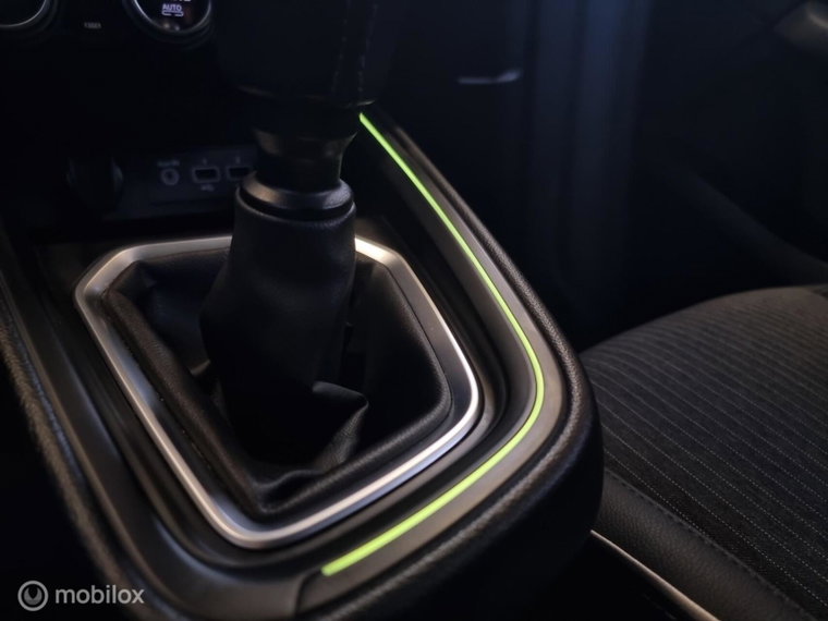 Vehicle Image 37