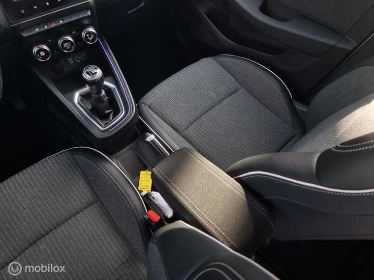 Vehicle Image 45