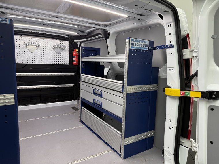 Vehicle Image 31