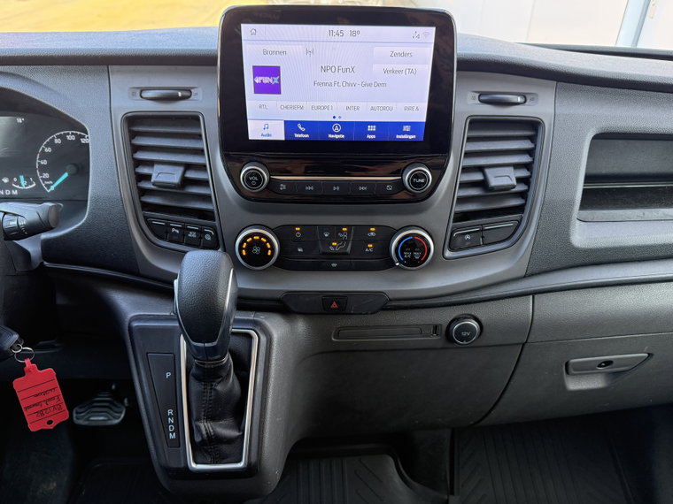 Vehicle Image 19