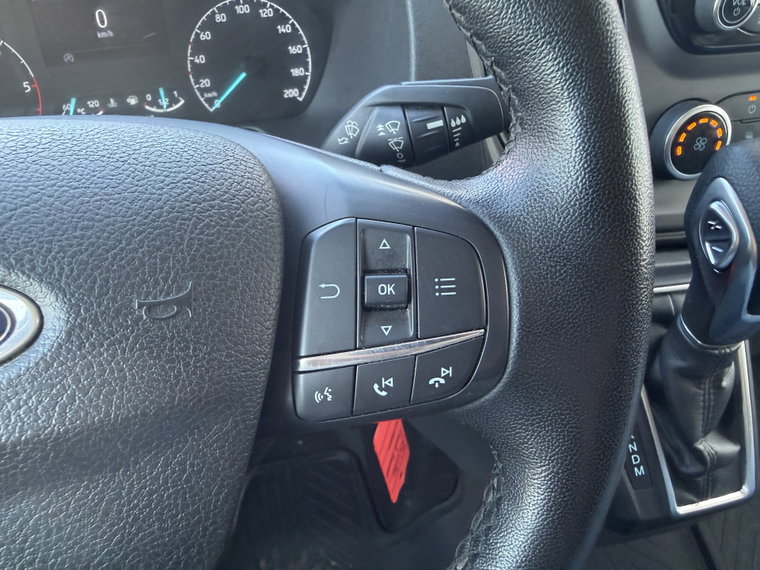Vehicle Image 28
