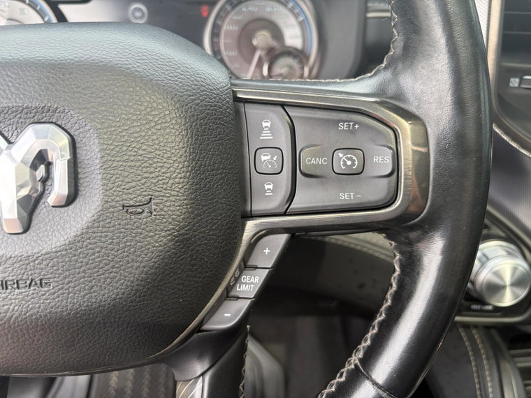 Vehicle Image 34