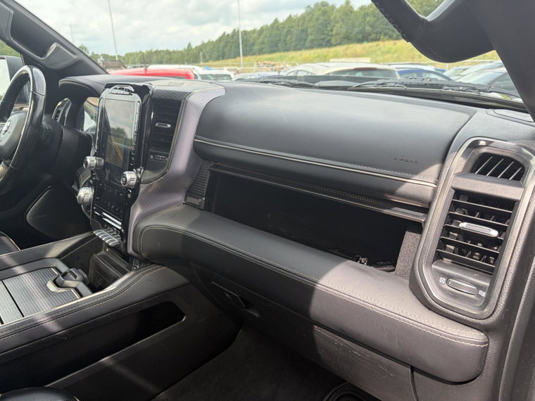 Vehicle Image 40