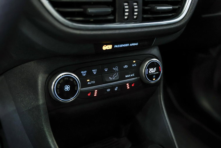 Vehicle Image 48