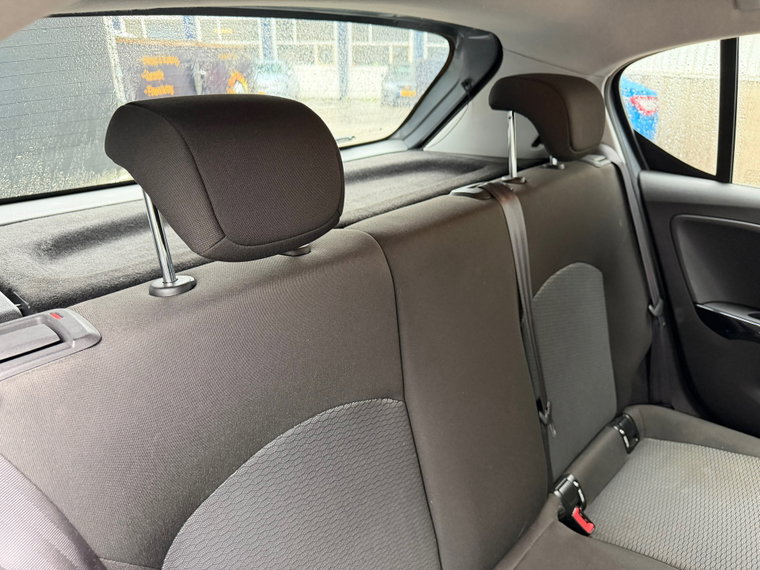 Vehicle Image 17