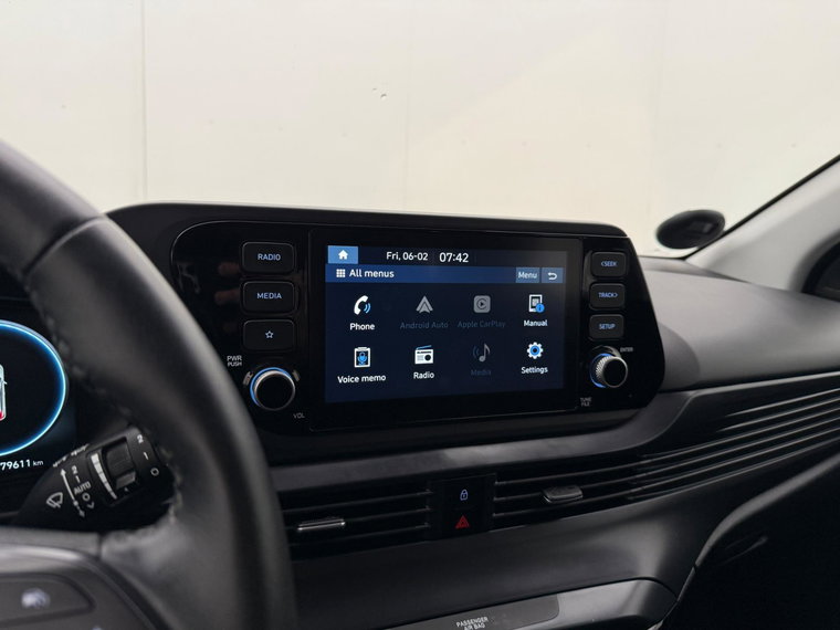 Vehicle Image 19