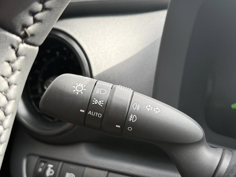 Vehicle Image 23