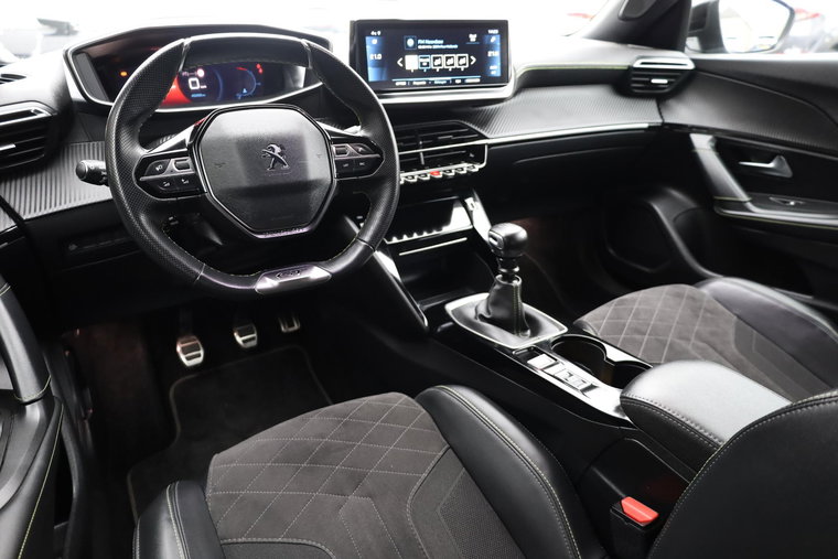 Vehicle Image 21