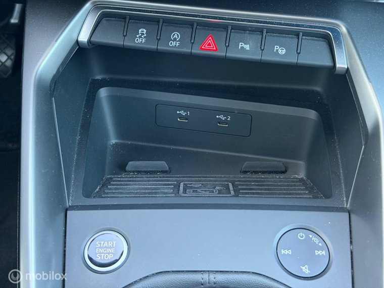 Vehicle Image 28