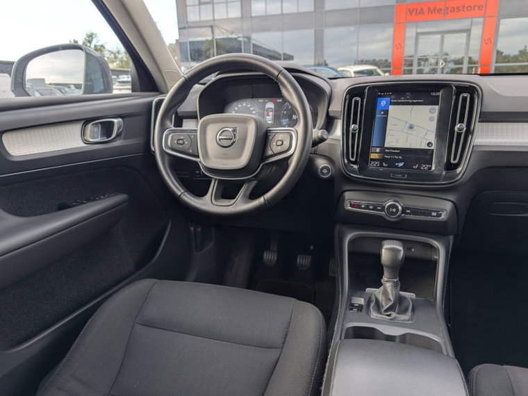 Vehicle Image 22
