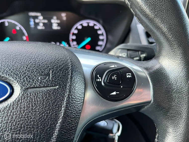Vehicle Image 24