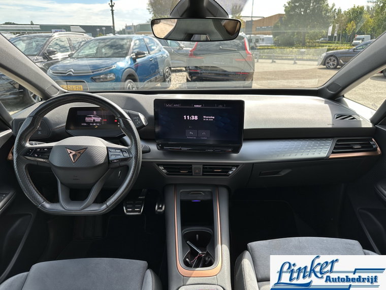 Vehicle Image 36
