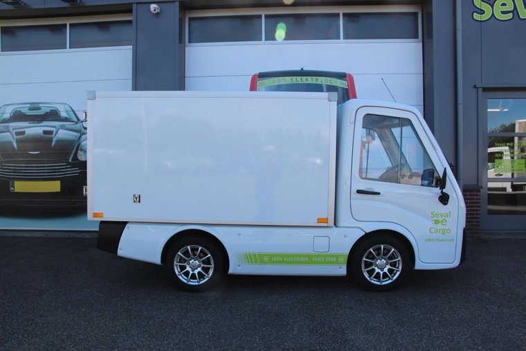 Vehicle Image 7
