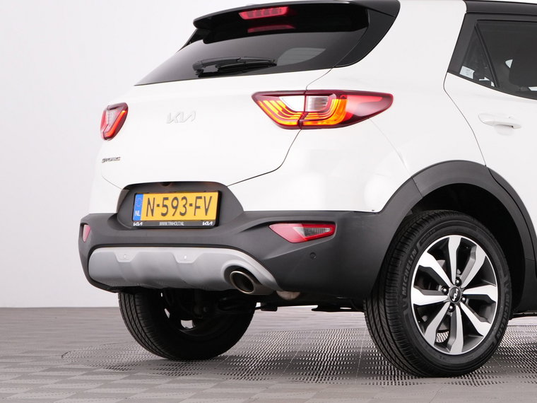 Vehicle Image 36
