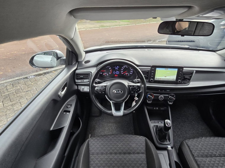 Vehicle Image 23
