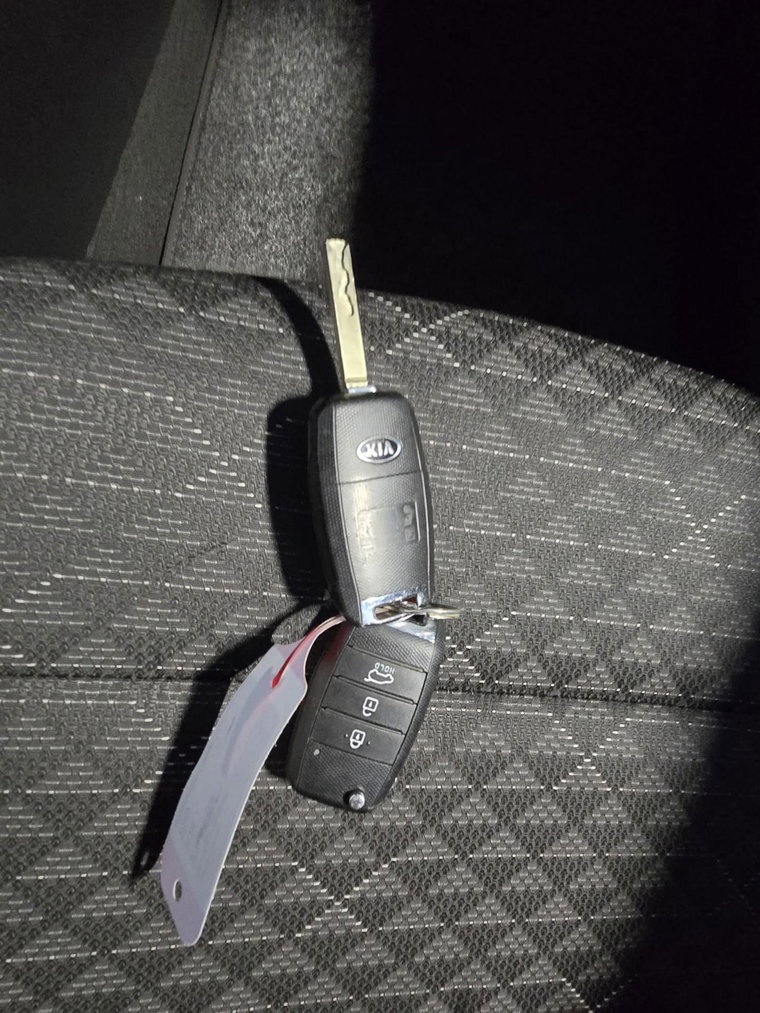 Vehicle Image 35