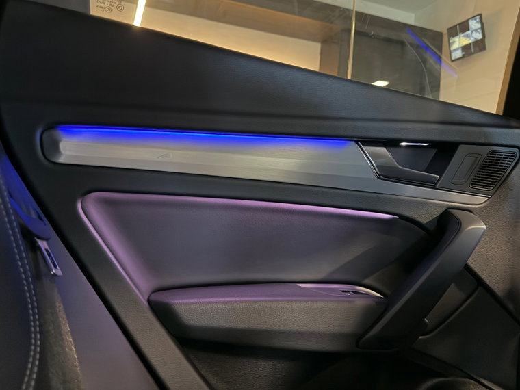 Vehicle Image 39