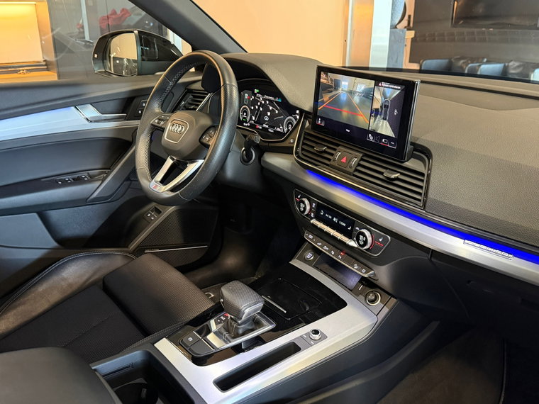 Vehicle Image 45