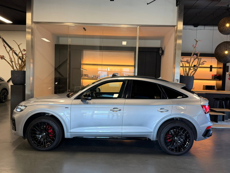 Vehicle Image 50