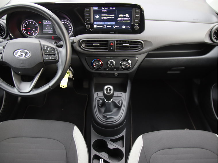Vehicle Image 21
