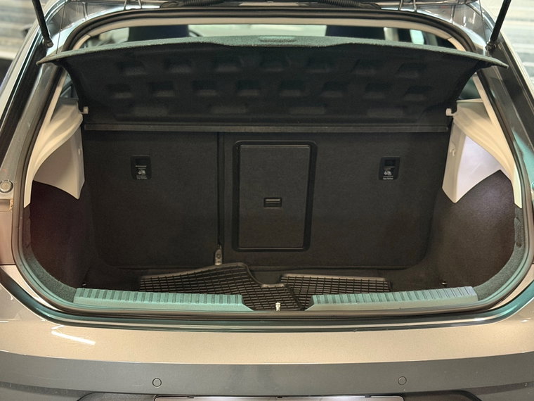 Vehicle Image 38