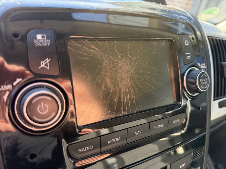 Vehicle Image 18
