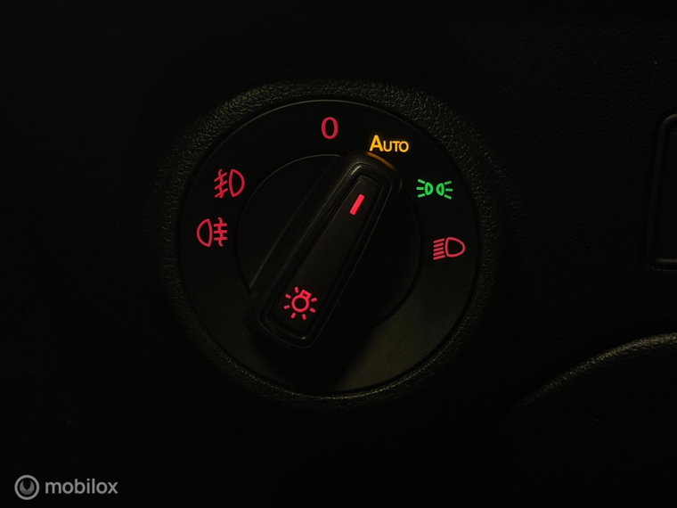 Vehicle Image 43
