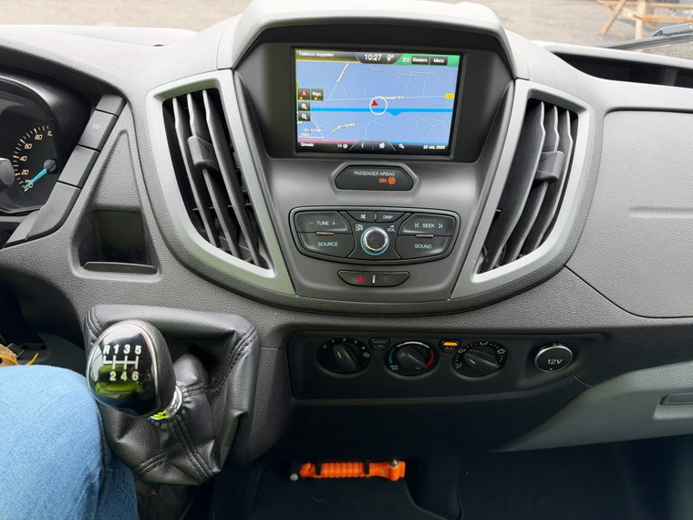 Vehicle Image 11