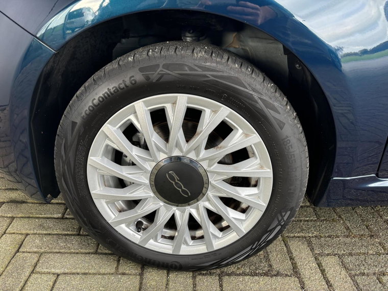 Vehicle Image 22