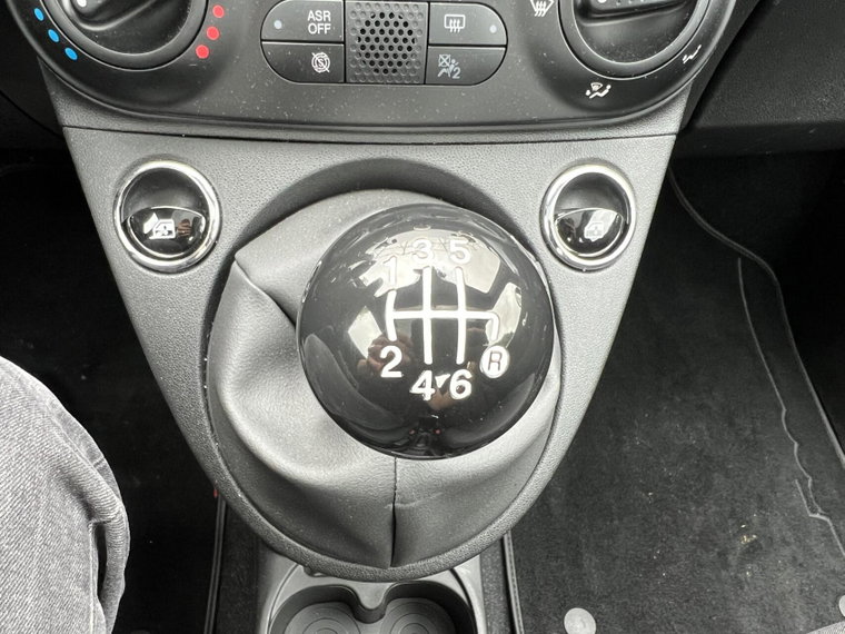 Vehicle Image 27