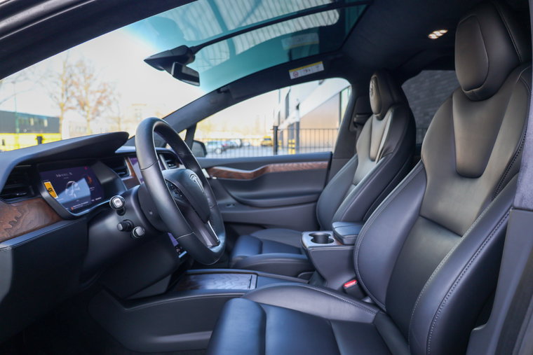 Vehicle Image 15