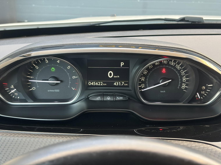 Vehicle Image 28