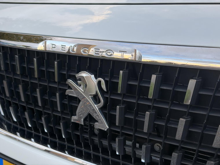 Vehicle Image 40
