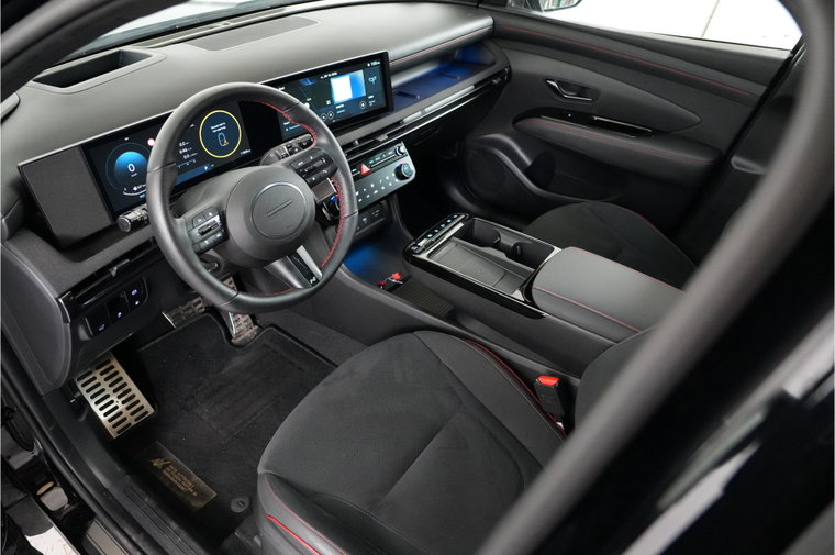 Vehicle Image 18