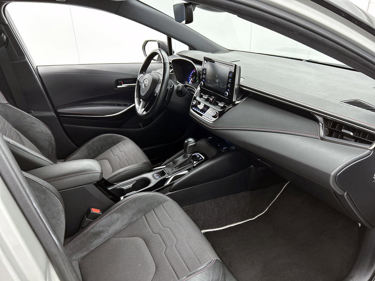Vehicle Image 16