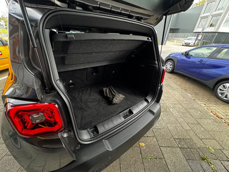 Vehicle Image 18