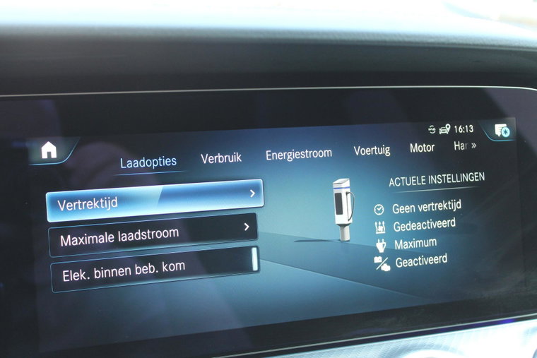 Vehicle Image 38