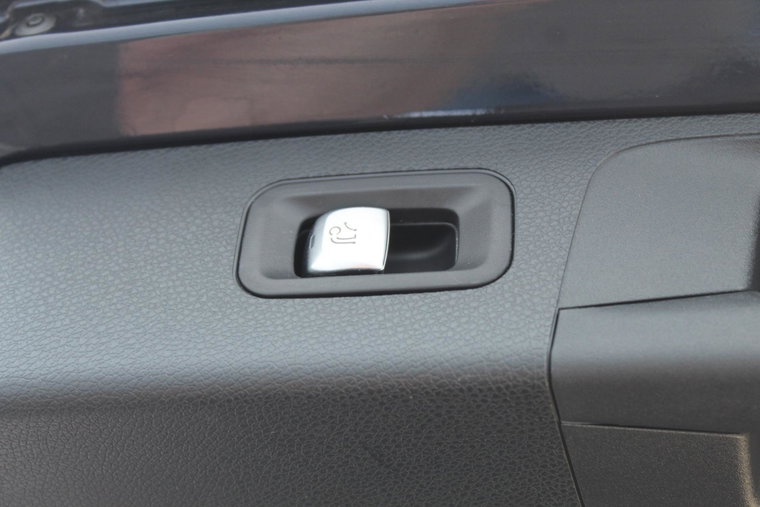 Vehicle Image 45