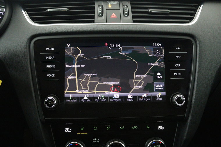 Vehicle Image 17