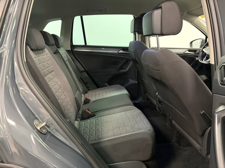 Vehicle Image 37