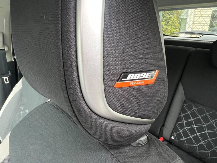 Vehicle Image 17