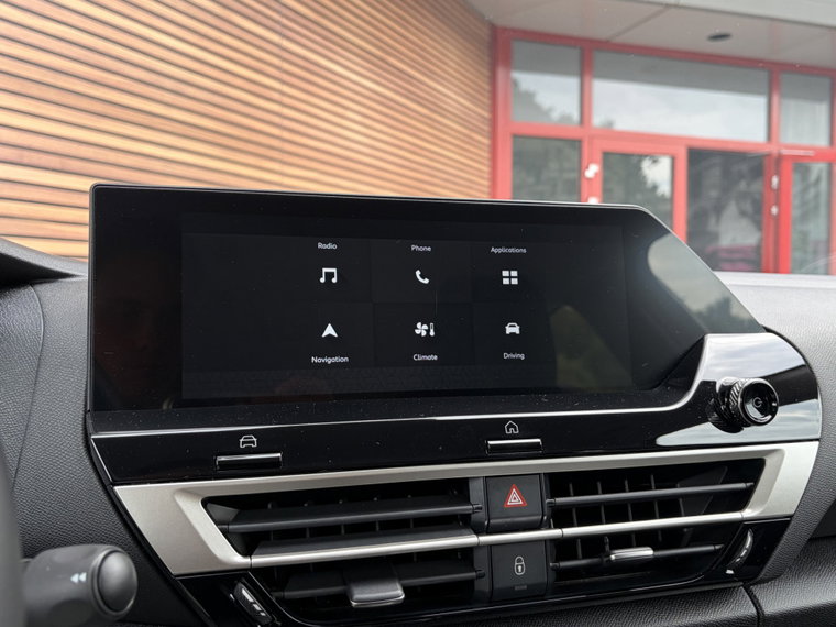 Vehicle Image 35