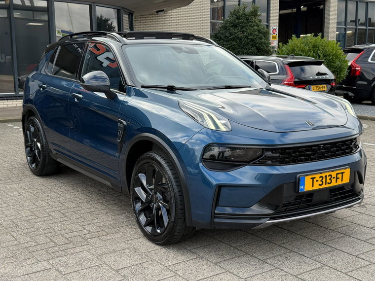 Vehicle Image 13
