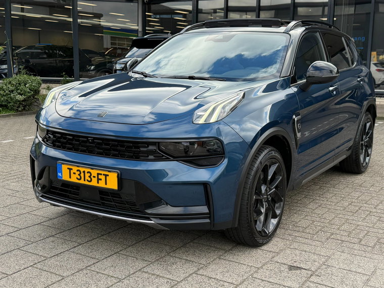 Vehicle Image 11