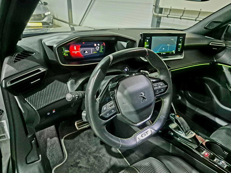 Vehicle Image 21