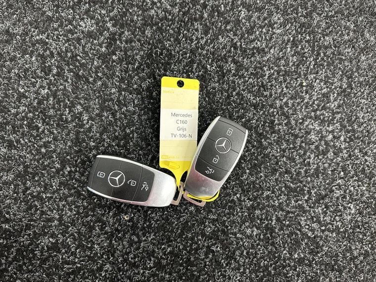 Vehicle Image 40